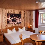 Hotel Zum Matthiasl *